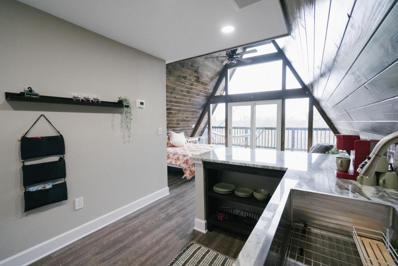 The Maverick: A-Frame W/ Hammock And Tree Top View New Braunfels Exterior foto